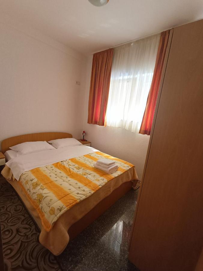Apartmani Centar Стариград-Пакленица Экстерьер фото